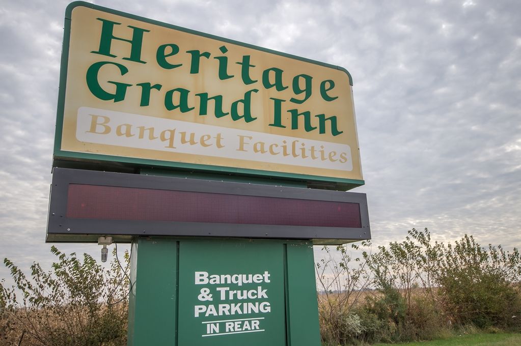Heritage Grand Inn Canton Exterior photo